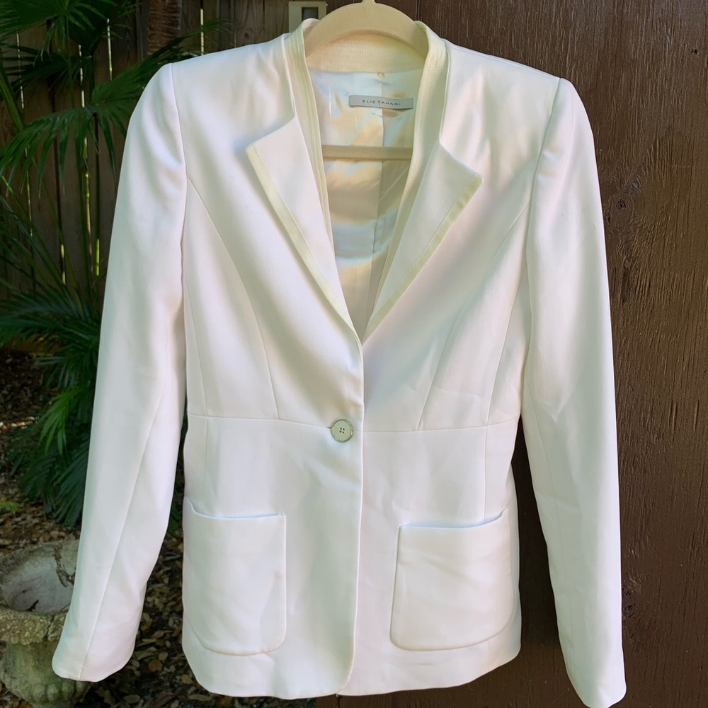 Elie Tahari Creme One Button Blazer - Picture 6 of 15